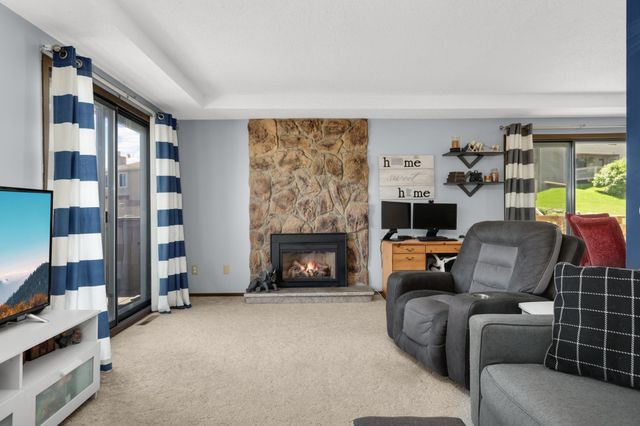 2201 Stroden Circle, Golden Valley, MN 55427
