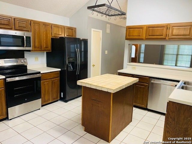 2538 Montebello, San Antonio, TX 78259