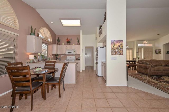 9060 W TARO Lane, Peoria, AZ 85382