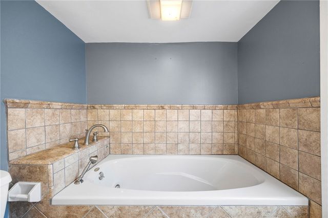 1819 Rochester Street, Lima, NY 14485