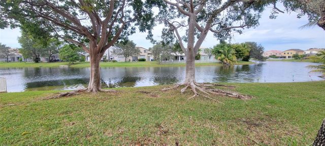 728 NW 156TH Avenue, Pembroke Pines, FL 33028