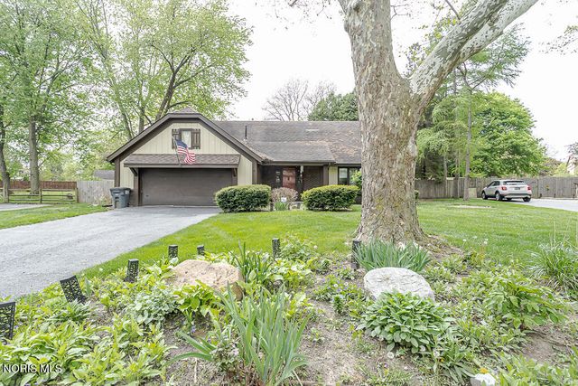 2352 Winterset Drive, Toledo, OH 43614