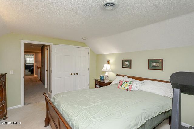 2352 Winterset Drive, Toledo, OH 43614