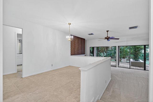 17145 Bay Street, Jupiter, FL 33477