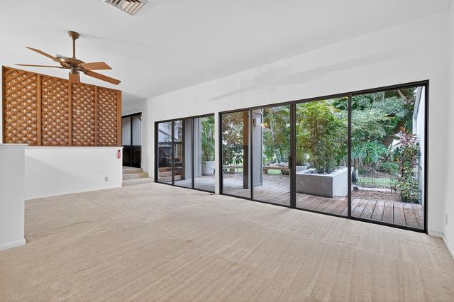 17145 Bay Street, Jupiter, FL 33477