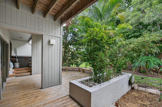 17145 Bay Street, Jupiter, FL 33477