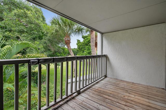 17145 Bay Street, Jupiter, FL 33477