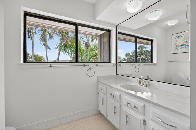 17145 Bay Street, Jupiter, FL 33477