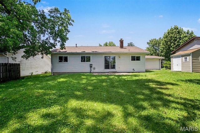 7430 Sir Lords Lane, Hazelwood, MO 63042