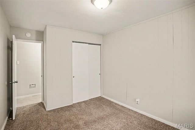 7430 Sir Lords Lane, Hazelwood, MO 63042