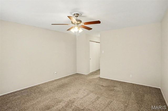 7430 Sir Lords Lane, Hazelwood, MO 63042
