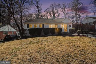 10807 MAPLE ST, Fairfax, VA 22030