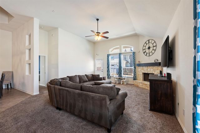 605 Palmilla ST, Leander, TX 78641