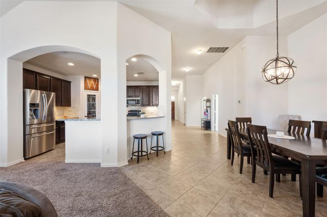 605 Palmilla ST, Leander, TX 78641