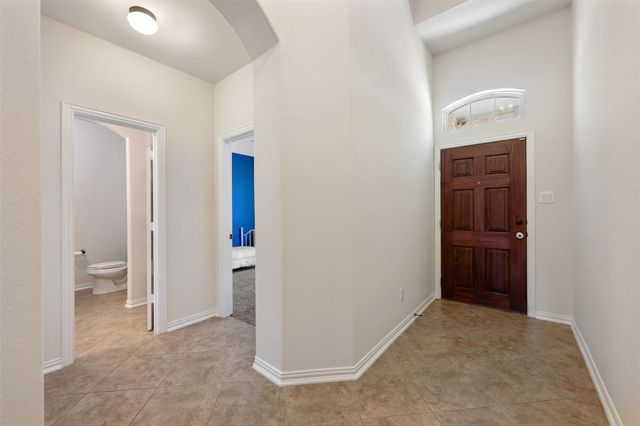 605 Palmilla ST, Leander, TX 78641