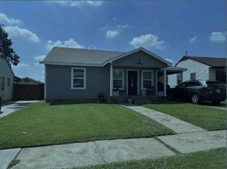 3730 Texas Drive, Dallas, TX 75211