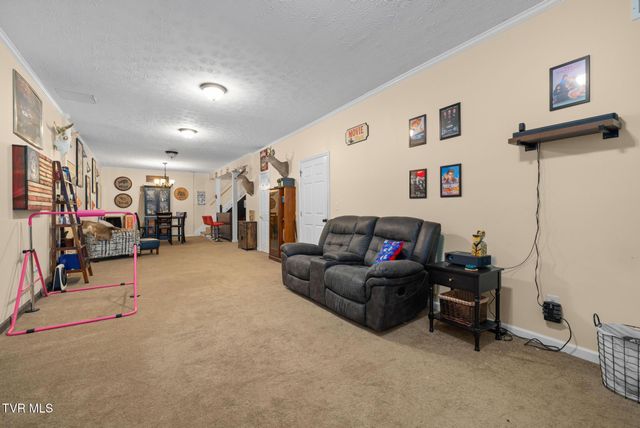 160 Deerchase Lane, Chuckey, TN 37641
