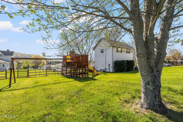 160 Deerchase Lane, Chuckey, TN 37641