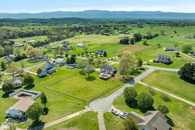 160 Deerchase Lane, Chuckey, TN 37641
