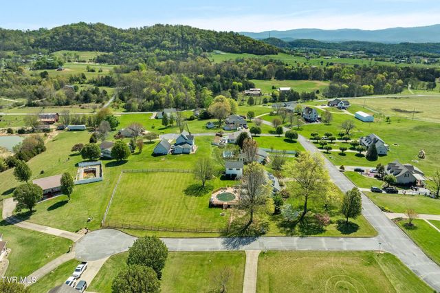 160 Deerchase Lane, Chuckey, TN 37641
