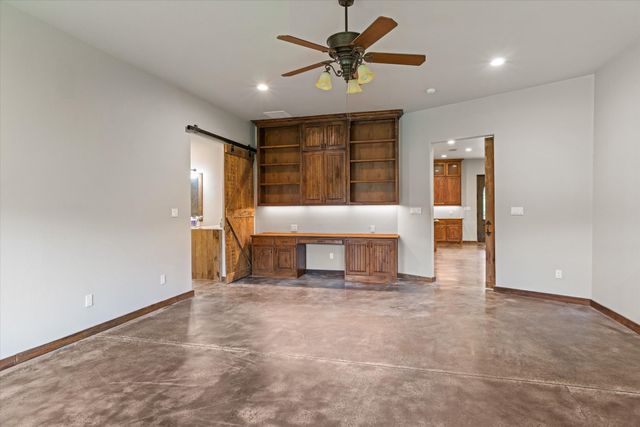863 Vz County Road 1815, Grand Saline, TX 75140