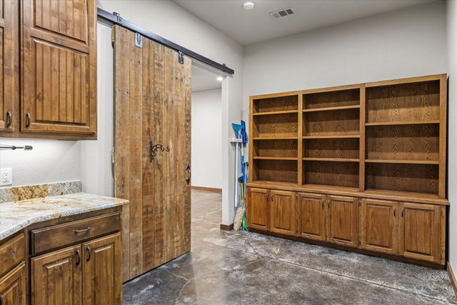 863 Vz County Road 1815, Grand Saline, TX 75140