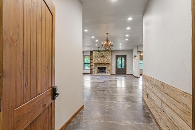 863 Vz County Road 1815, Grand Saline, TX 75140