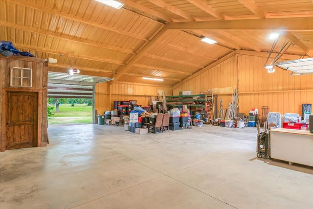 863 Vz County Road 1815, Grand Saline, TX 75140
