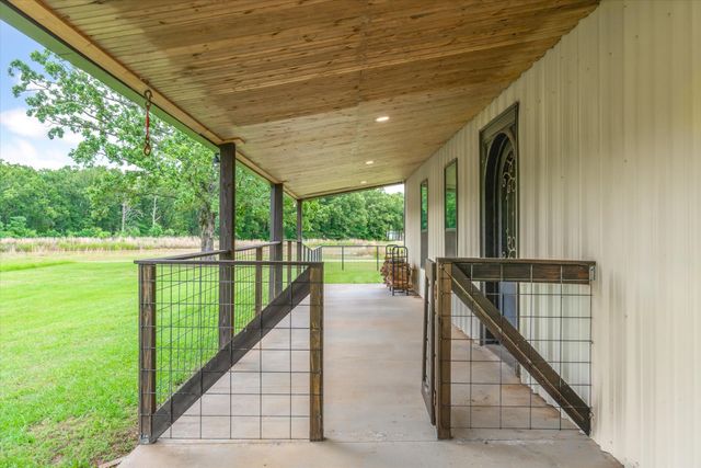 863 Vz County Road 1815, Grand Saline, TX 75140