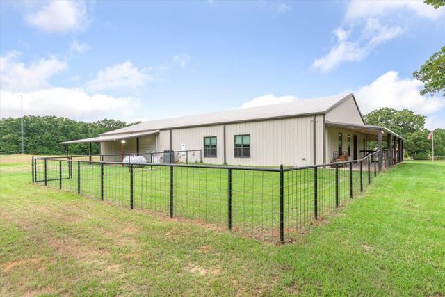 863 Vz County Road 1815, Grand Saline, TX 75140