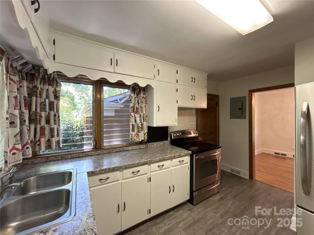 6602 Allen Black Road, Charlotte, NC 28227