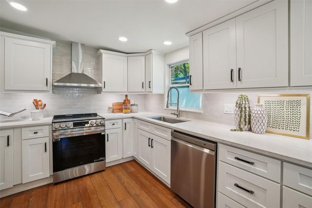 3123 W LA SALLE STREET, Tampa, FL 33607