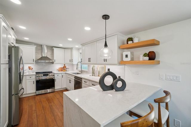 3123 W LA SALLE STREET, Tampa, FL 33607