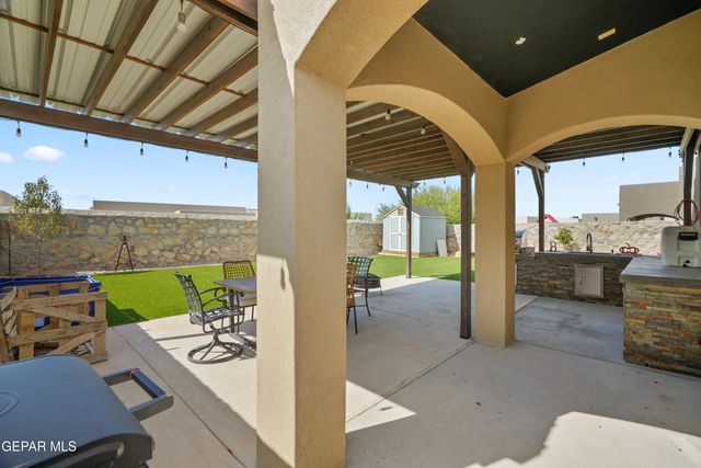 13676 Samlesbury Avenue, Horizon City, TX 79928