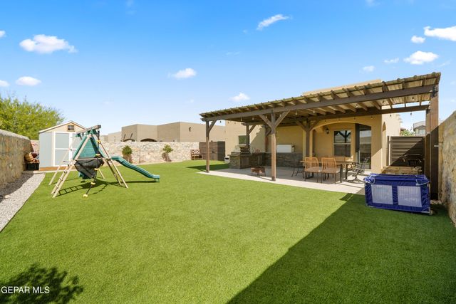 13676 Samlesbury Avenue, Horizon City, TX 79928