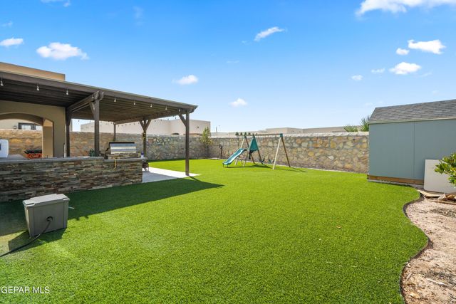 13676 Samlesbury Avenue, Horizon City, TX 79928