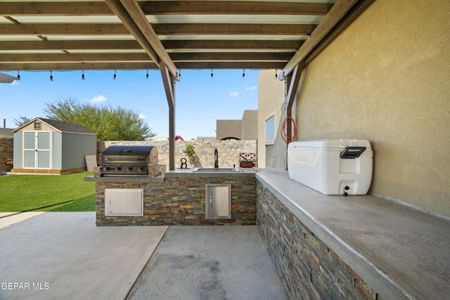 13676 Samlesbury Avenue, Horizon City, TX 79928