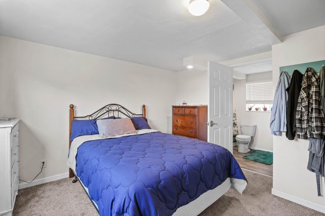 284 N 1st Avenue, Gold Hill, OR 97525