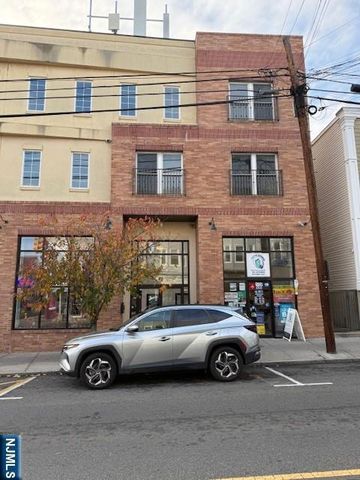 600 N Frank E Rodgers 2R, Harrison, NJ 07029