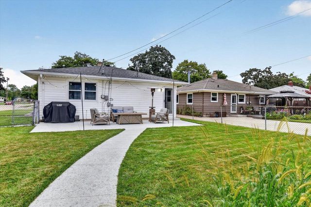 2318 32nd STREET, Kenosha, WI 53140