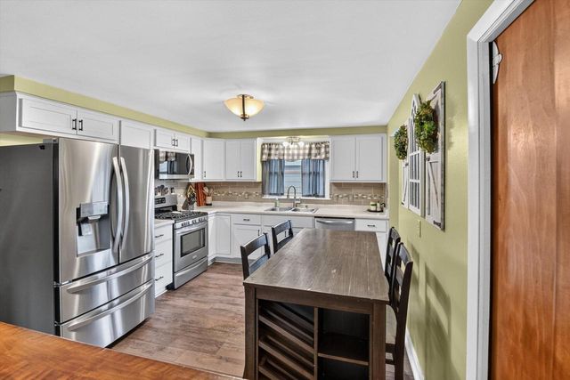 2318 32nd STREET, Kenosha, WI 53140