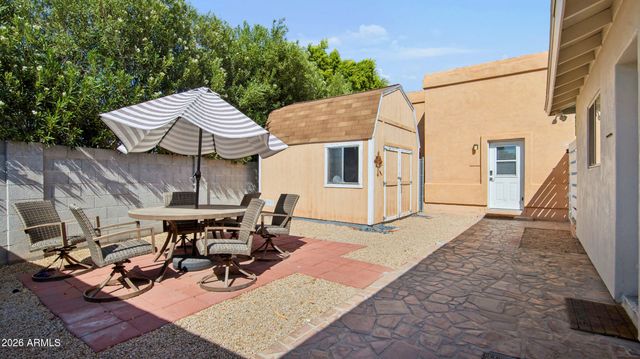 2929 N 55th Place, Phoenix, AZ 85018