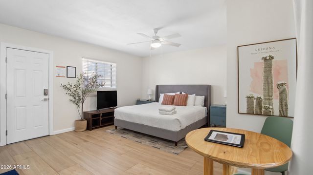 2929 N 55th Place, Phoenix, AZ 85018