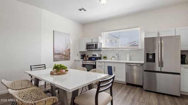 2929 N 55th Place, Phoenix, AZ 85018