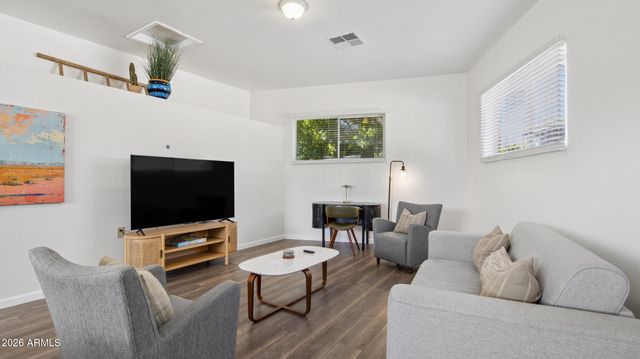 2929 N 55th Place, Phoenix, AZ 85018