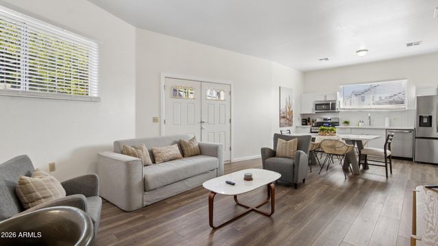 2929 N 55th Place, Phoenix, AZ 85018