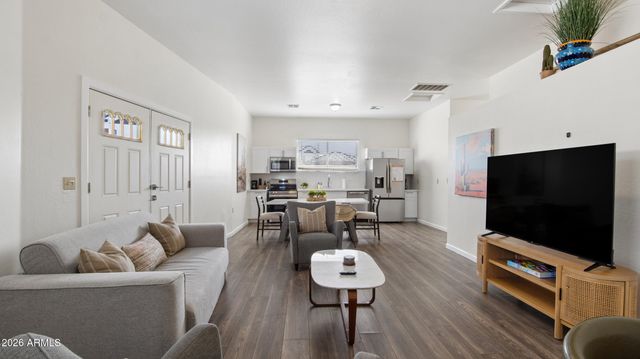 2929 N 55th Place, Phoenix, AZ 85018