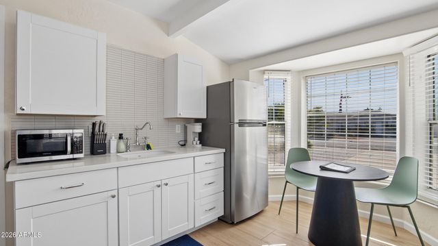 2929 N 55th Place, Phoenix, AZ 85018