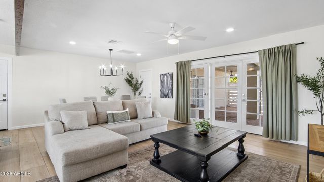 2929 N 55th Place, Phoenix, AZ 85018