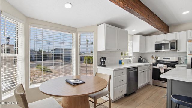 2929 N 55th Place, Phoenix, AZ 85018